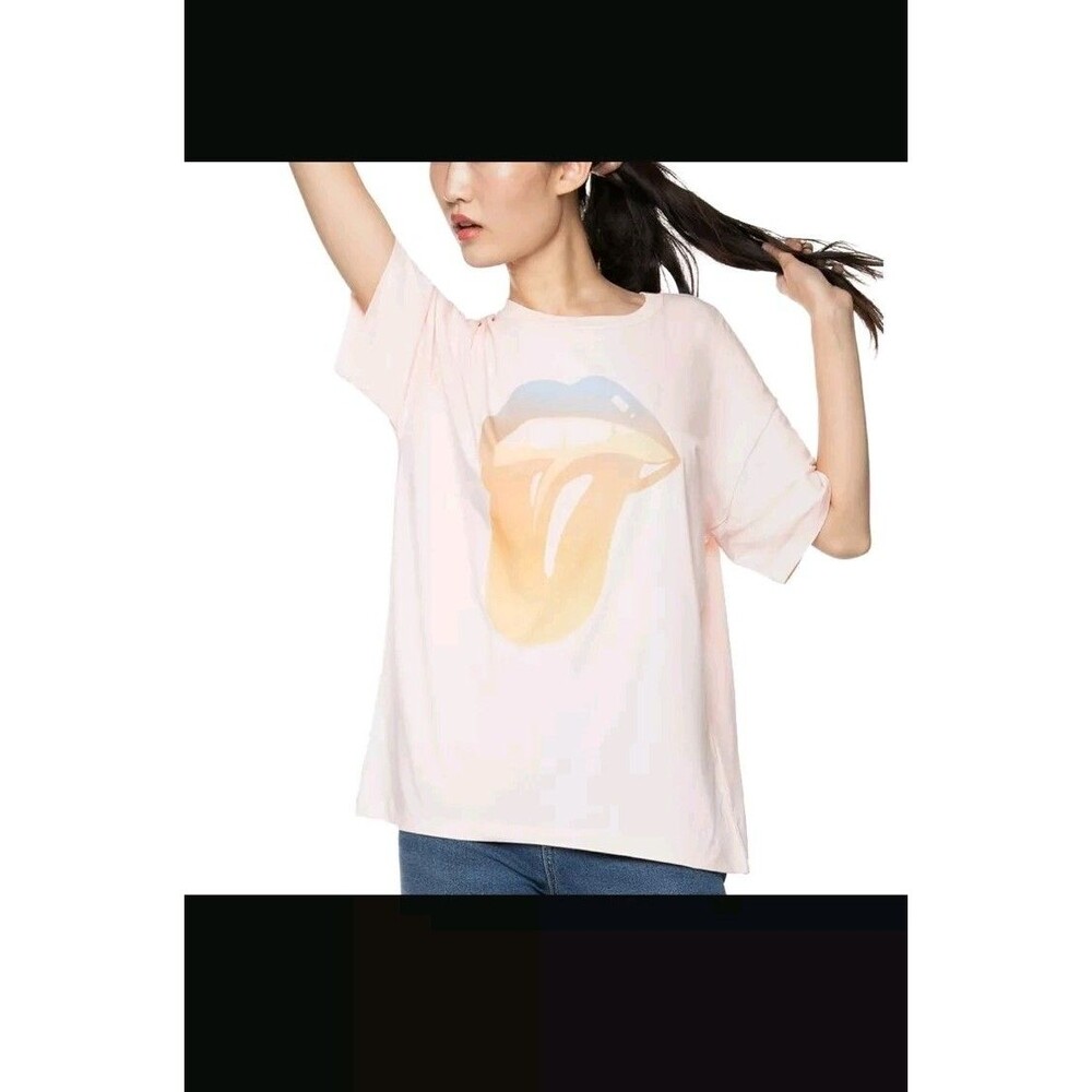 Black Tape Petite XS Rolling Lips Graphic Tee Light Vintage Pink Cotton Modal